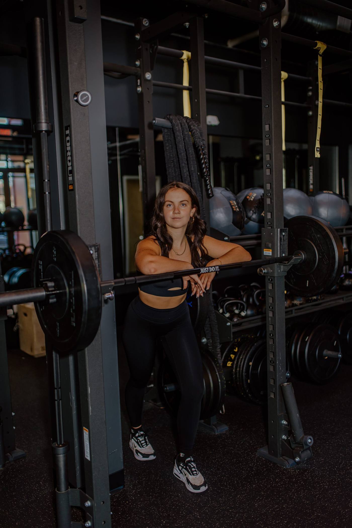 Marias resting between sets at the rack